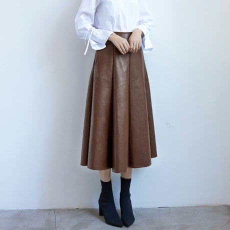 【フェイクレザースカート】3color