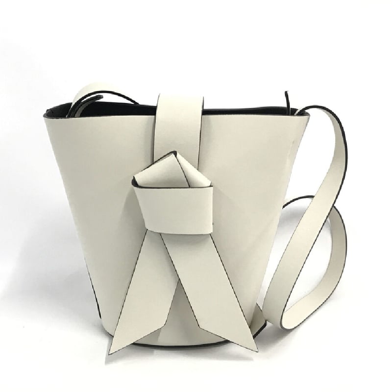 Acne Studios プラット ミニショルダーバッグ ホワイト Acne Studios プラット ミニショルダーバッグ ホワイト Acne