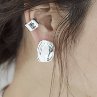 Bumpmotif Earring