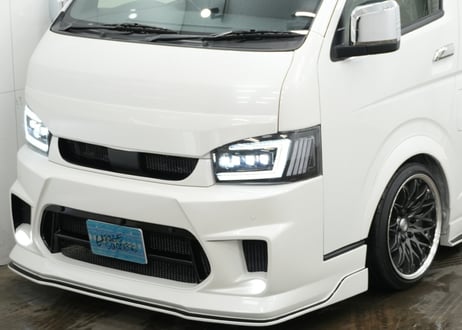 ★受注生産商品★ BRASH 200系 ハイエース レジアスエース 標準 ナローボディー用 フロント エアロバンパー  グリル一体型 張り出しエアロ ブラッシュエアロ FRP