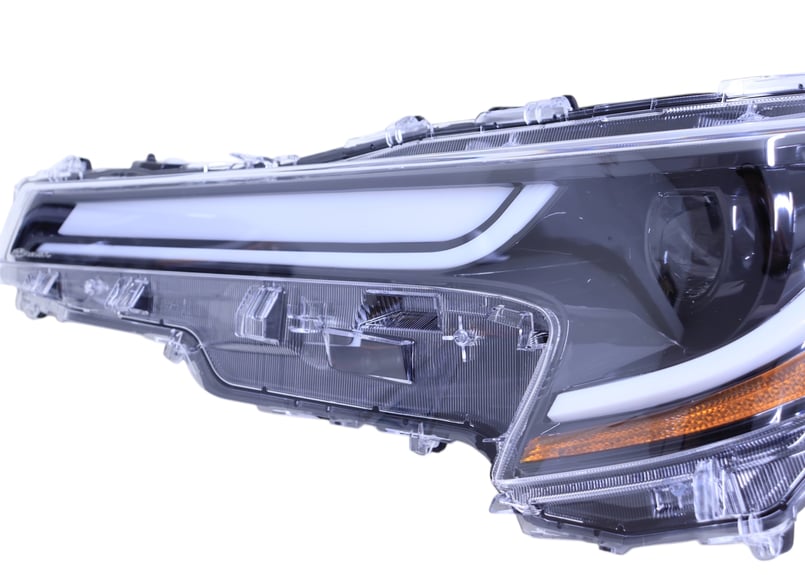 BRASH】 TOYOTA トヨタ カローラスポーツ 前期 GZ カスタム ヘッド