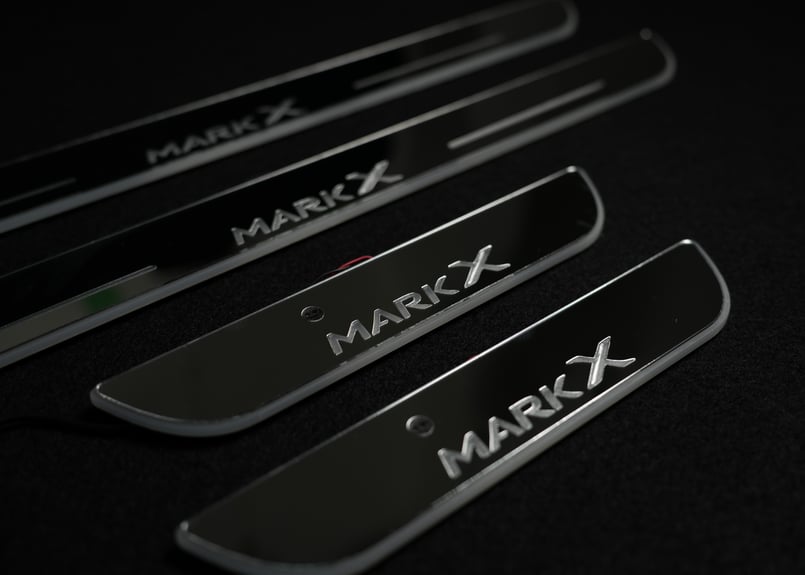 GRX130系 マークX 用 MARK X 光るスカッフプレート | custom shop