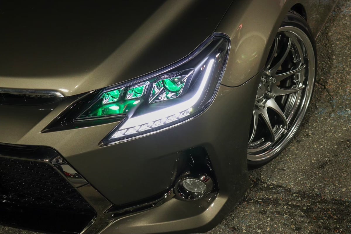 BRASH GRX130 マークX ヘッドライト BRASH】TOYOTA GRX130 マークX / BRASH3眼カラーアイヘッドライト