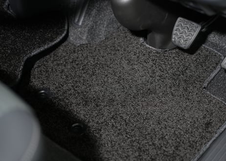 【BRASH】 200系 ハイエース レジアスエース フロアマット 前席 後席 4P セット ブラック 模様無し 黒内装 足元 マット