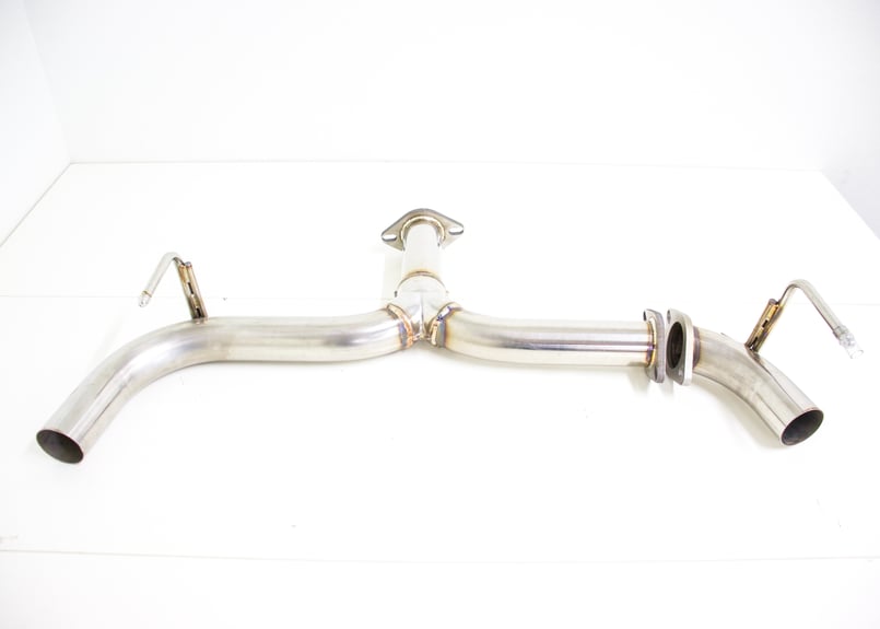 BRASH】トヨタ カローラスポーツ BRASH 4本出しマフラー