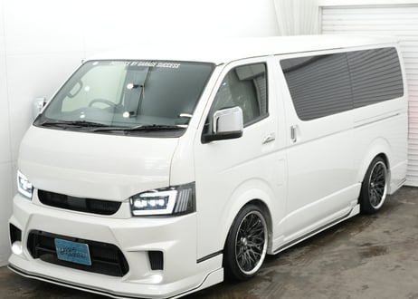 ★受注生産商品★ BRASH 200系 ハイエース レジアスエース 標準 ナローボディー用 フロント エアロバンパー  グリル一体型 張り出しエアロ ブラッシュエアロ FRP