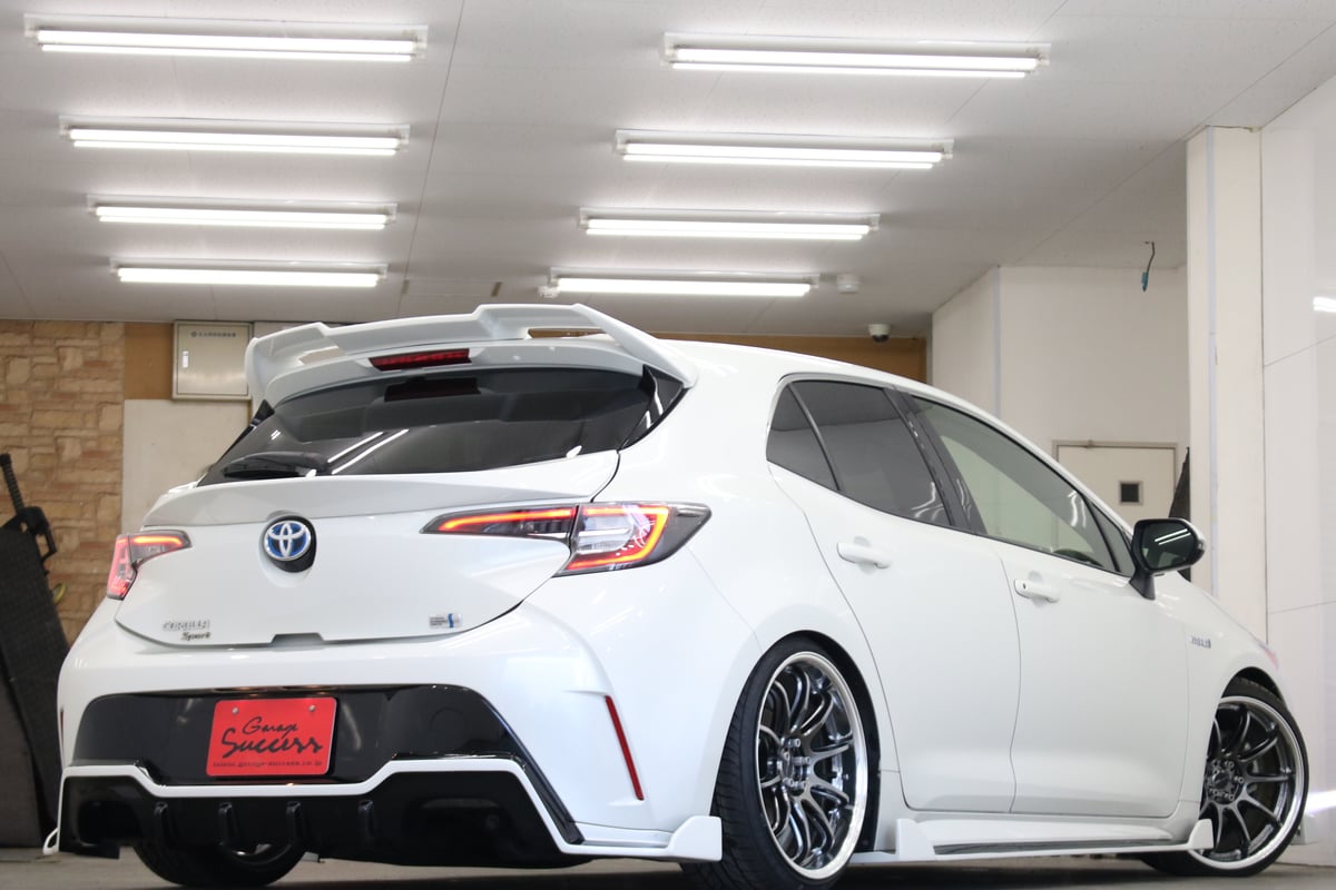 トヨタ カローラスポーツ リア トランクスポイラー ダックテール