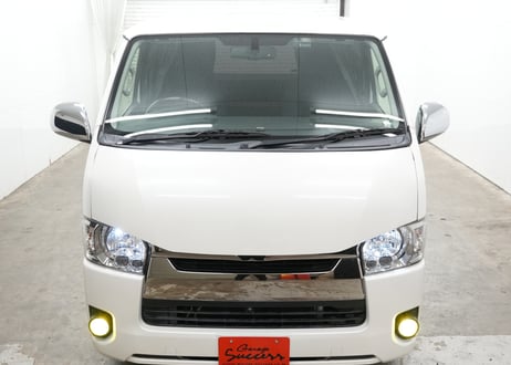 受注生産商品 TOYOTA トヨタ 200系 ハイエース 標準ボディ(ナロー)用 ボンネット バットフェイス スタイル ホワイト / ブラック 塗装済み【CH-HACFBB】