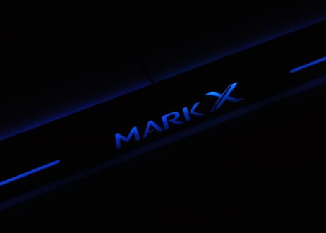 GRX130系 マークX 用 MARK X 光るスカッフプレート