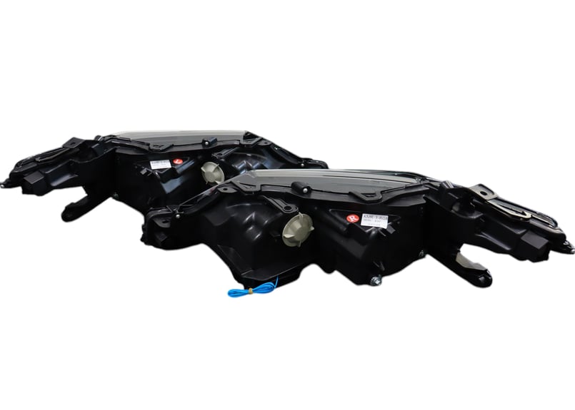 TOYOTA AXVH70 カムリ RGB 3眼ヘッドライト フルLED TOYOTA AXVH70 カムリ RGB 3眼ヘッドライト フルLED