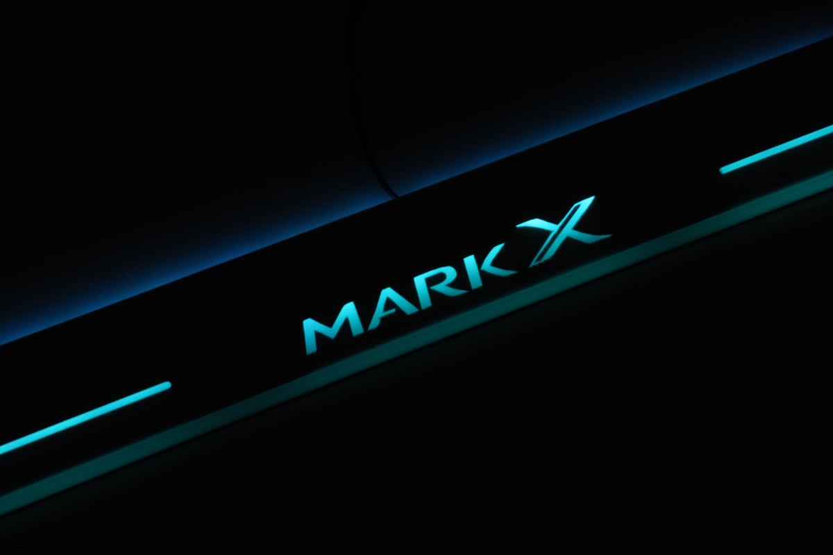 GRX130系 マークX 用 MARK X 光るスカッフプレート | custom shop