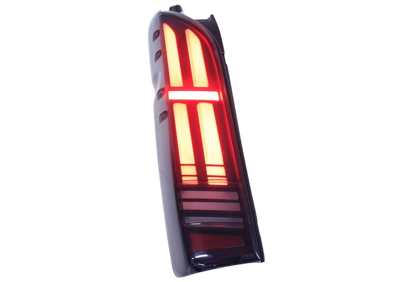 200系 ハイエース レジアスエース EIGHT-EYE テールランプ フル LED