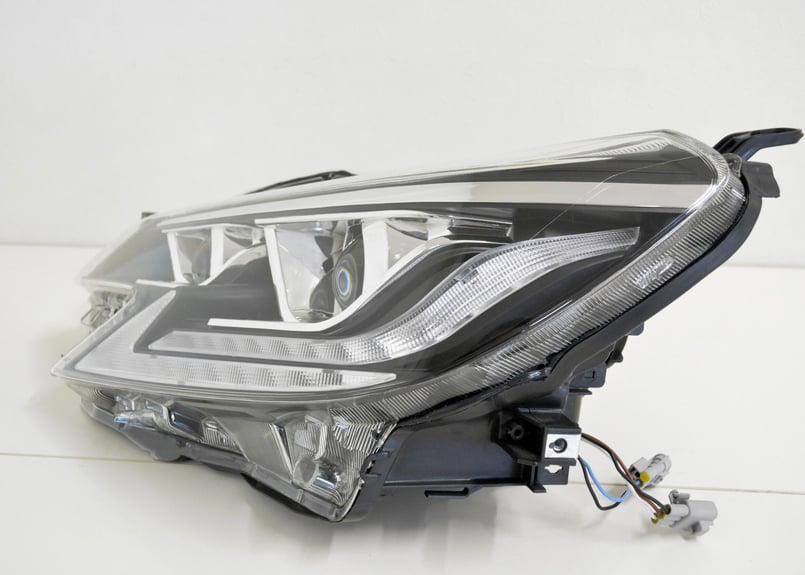 か*げ様 ラ*様様 O*N様 マークx 二眼ヘッドライト　中期後期 TOYOTA GRX130 マークX / 中期後期型2眼ヘッドライト レッドアイ