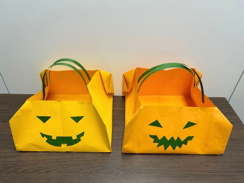 ハロウィン飾り色画用紙セット | 株式会社 田村商店