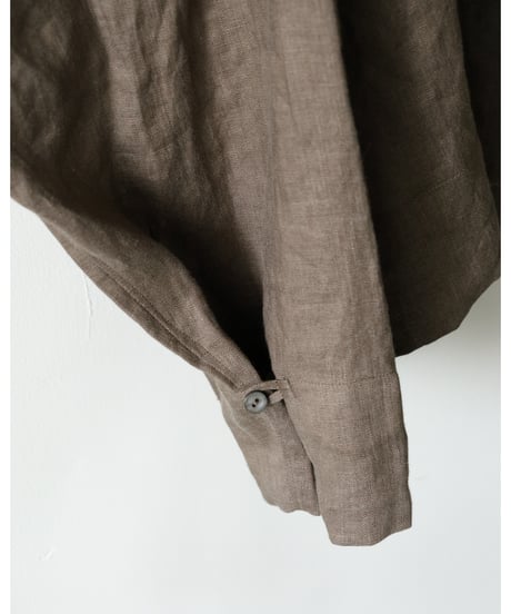 kläuse / C.S Wide Slit Neck Shirt <khaki brown>