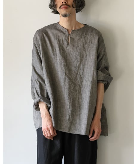 kläuse / C.S Wide Slit Neck Shirt <chambray black>