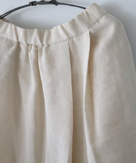 R&D.M.Co- / DENSELY LINEN TUCK LONG SKIRT <antique white>