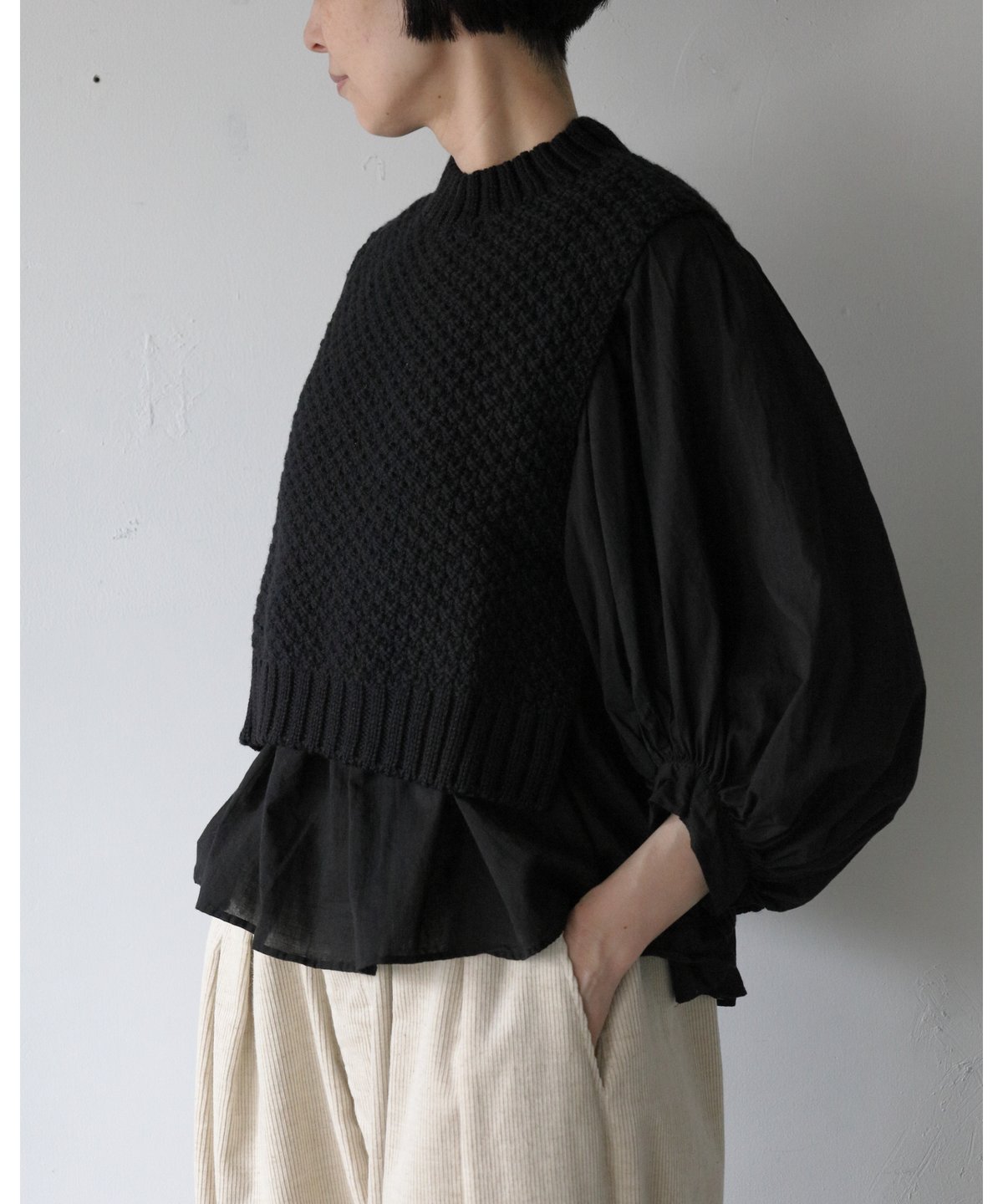 【　新品未使用　】TORICI かのこベスト　ダークグレー TORICI / かのこベスト(hand knit) <dark gray> | AUTHOR