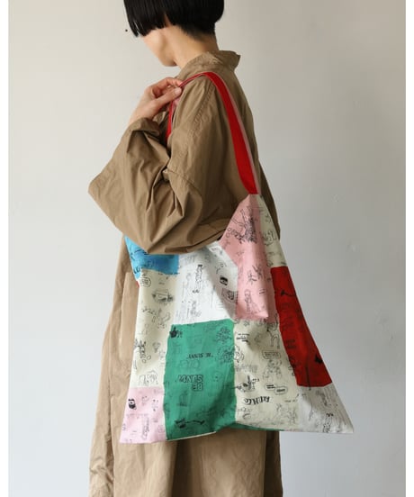R&D.M.Co- / MOSAIC GRAFFITI TOTE BAG <green / multi >