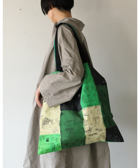 R&D.M.Co- / MOSAIC GRAFFITI TOTE BAG <green / multi >