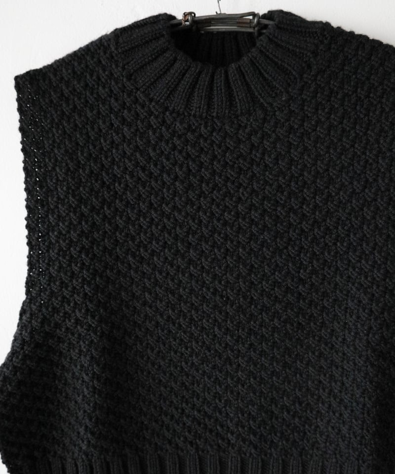 【　新品未使用　】TORICI かのこベスト　ダークグレー TORICI かのこベスト 手編み(ダークグレー) - メルカリ