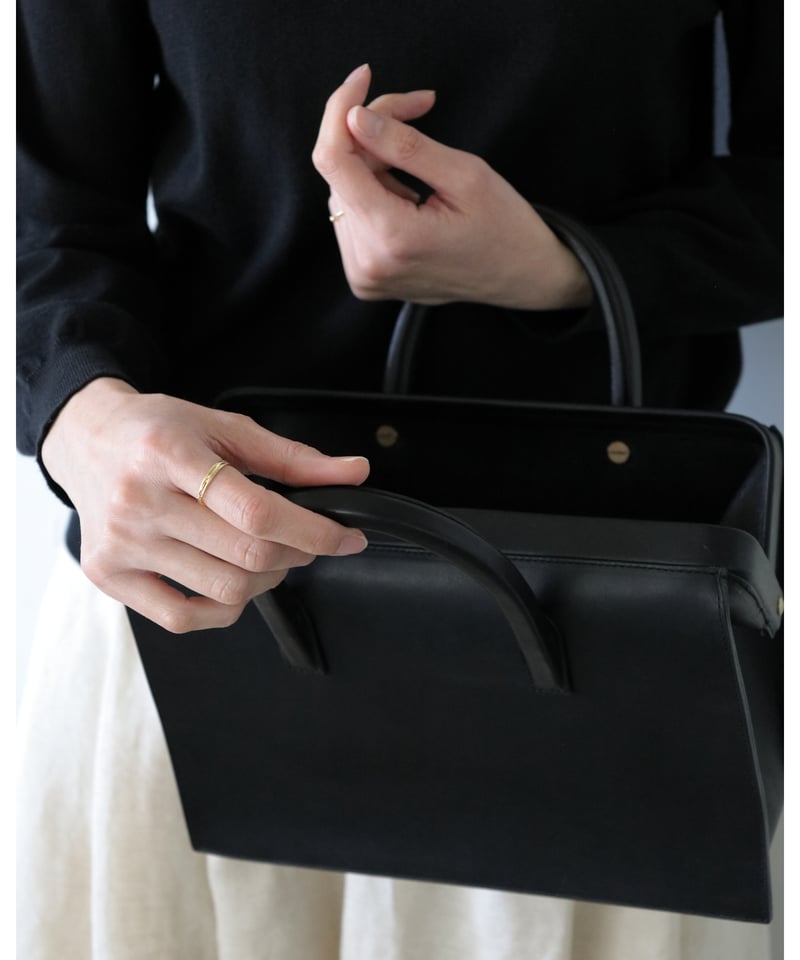 ヌ nu top frame bag Sサイズ 口枠鞄 ヌ」 | CATHEDRAL（カセドラル）