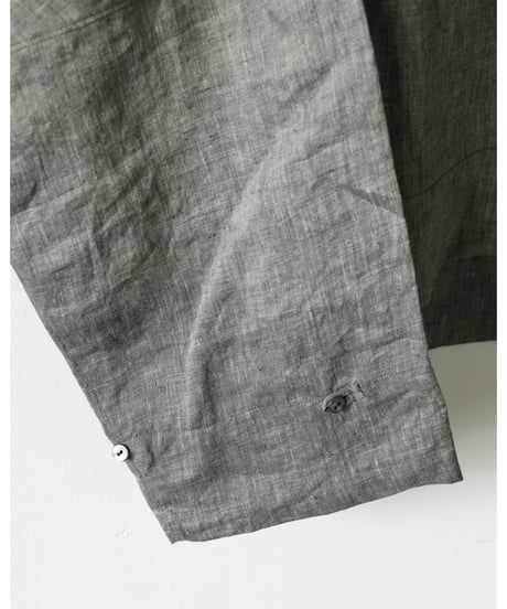 kläuse / C.S Wide Slit Neck Shirt <chambray black>