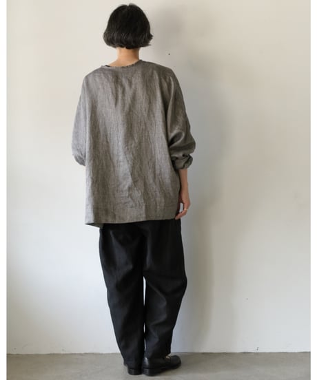 kläuse / C.S Wide Slit Neck Shirt <chambray black>