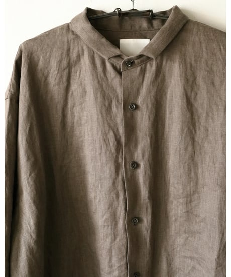 kläuse / O.P.C Regular Shirt (Belarus Linen) < khaki brown>