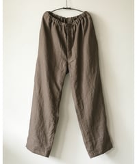 kläuse / Loose Fitting Tapered Trousers ‘Wide 2' < khaki >