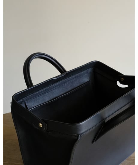 ヌ / Top frame bag <black>