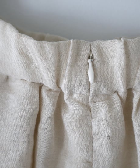 R&D.M.Co- / DENSELY LINEN TUCK LONG SKIRT <antique white>