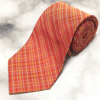 【未使用タグ付】 Brioni ブリオーニ ネクタイ ストライプ オレンジ 光沢 楽天市場】ブリオーニ ネクタイ オレンジの通販