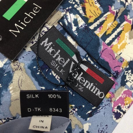 ヴァレンティノ Michel Valentino 美品 新品未使用タグ付 微光沢 ネクタイ 総柄 濃紺系 ネイビー系 V-009388