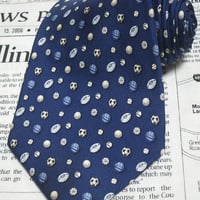 サルヴァトーレ フェラガモ Salvatore Ferragamo 微光沢 ネクタイ イタリア製 シルク100% ボール柄 サッカー ラグビー バスケ 野球 濃紺系 ネイビー F-004819