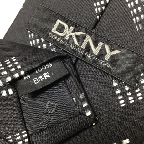 ダナ キャラン ダナキャランニューヨーク DKNY 美品 未使用品 微光沢 ネクタイ シルク100% 黒系 ブラック系 U-007927