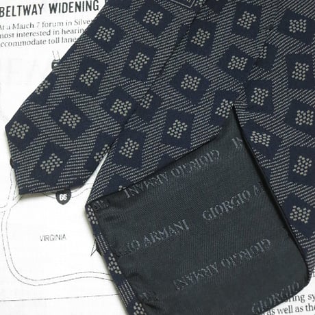 アルマーニ コレツィオーニ Armani Collezioni コレッツィオーニ 美品 ネクタイ イタリア製 シルク100% パターン柄 グレー系 H-005009