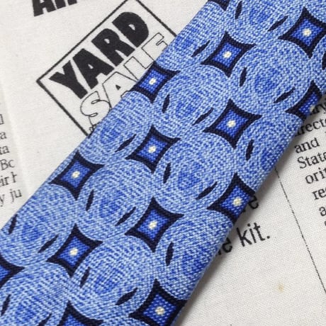 ヴェルサーチ VERSACE 微光沢 ネクタイ 日本製 シルク100% パターン柄 青系 ブルー系 M-007376