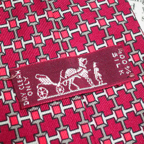 エルメス HERMES 美品 微光沢 ネクタイ フランス製 シルク100% パターン柄 ワインレッド系ベース 赤系 K-005345