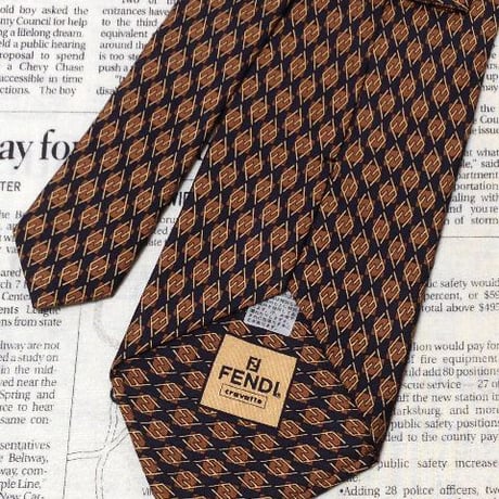 フェンディ FENDI 美品 微光沢 ネクタイ イタリア製 シルク100% ブランドロゴ柄 ミックス Z-006260
