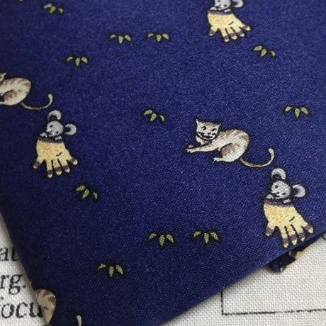 アイリッシュフィールド AIRISH FIELD 新品未使用タグ付 微光沢 ネクタイ シルク100% 猫 鼠 ねこ ねずみ 動物 アニマル ミックス V-005967