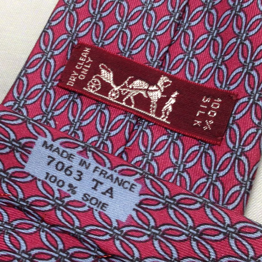 【美品】エルメス ネクタイ ワインレッド ネイビー 濃紺 H柄 光沢 フランス製 エルメス HERMES 微光沢 ネクタイ フランス製 シルク100% パターン柄