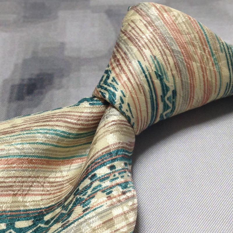 ミッソーニ MISSONI 微光沢 ネクタイ イタリア生地 シルク100% 斜め
