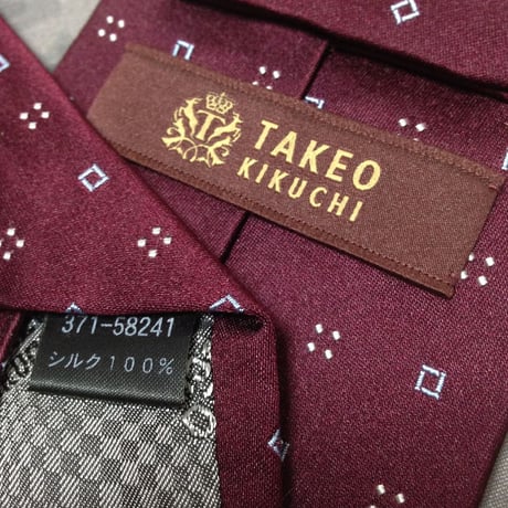タケオキクチ TAKEO KIKUCHI TK 良品 微光沢 ネクタイ 日本製 シルク100% パターン柄 ワインレッド系 赤系 V-009404