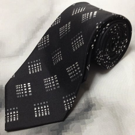 ダナ キャラン ダナキャランニューヨーク DKNY 美品 未使用品 微光沢 ネクタイ シルク100% 黒系 ブラック系 U-007927