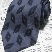 アルマーニ コレツィオーニ Armani Collezioni コレッツィオーニ 微光沢 ネクタイ イタリア製 シルク100% パターン柄 グレー系 H-005007