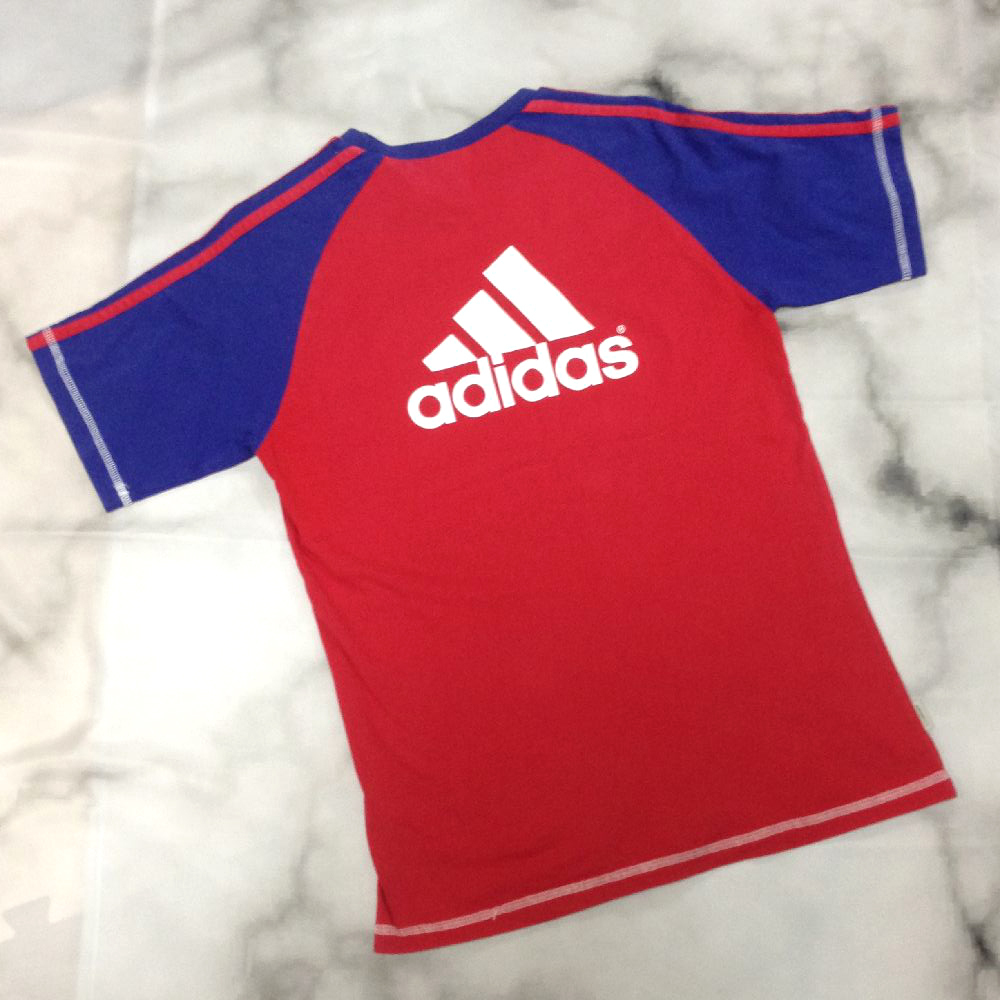 アディダス adidas 良品 半袖 Tシャツ サイズ160 キッズ 子供服 U-00789
