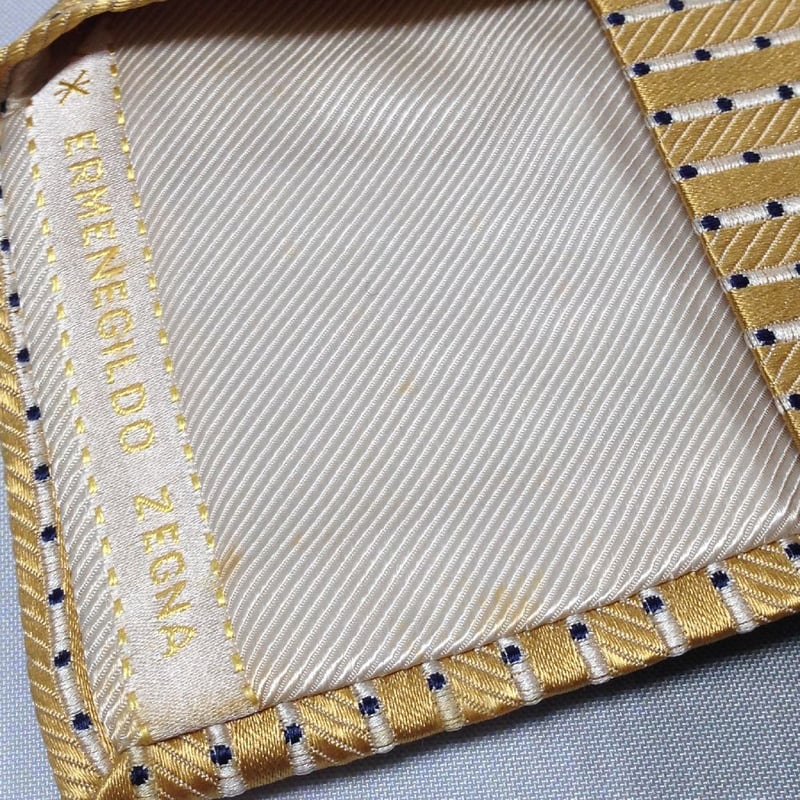 エルメネジルドゼニア Ermenegildo Zegna クリーニング済 微光沢 