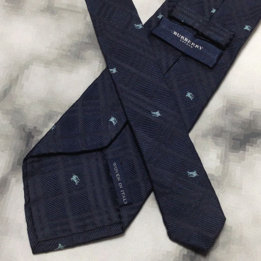 バーバリー Burberry 美品 微光沢 ネクタイ シルク100% パターン