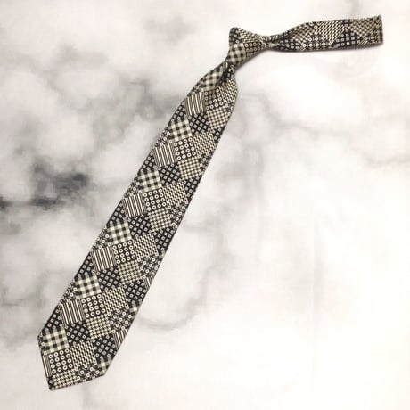チェスターバリー CHESTER BARRIE 良品 微光沢 ネクタイ イギリス製 シルク100% パターン柄 ミックス P-009204